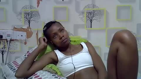 Snapshot of bella307697 chatting on October 2025 04:02:02 AM Bella online show from October 2025 04:02:02 AM