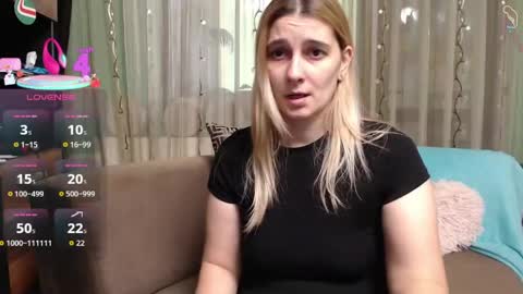 Snapshot of bella_antoniaxo chatting on May 2026 07:48:02 AM Antonia online show from May 2026 07:48:02 AM