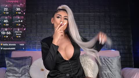 Emma  Bella online show from January 2025 10:41:01 PM