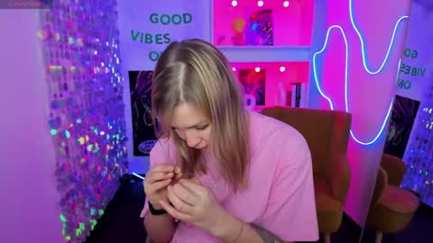 Bella online show from April 2026 09:08:01 AM