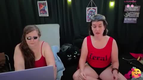 Bella James online show from November 2025 04:17:02 PM