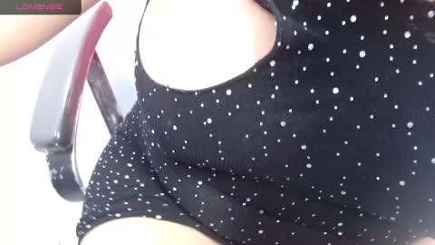 lady online show from February 2025 10:10:02 PM