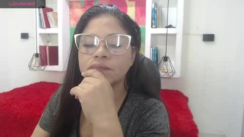 lady online show from September 2025 11:35:01 AM