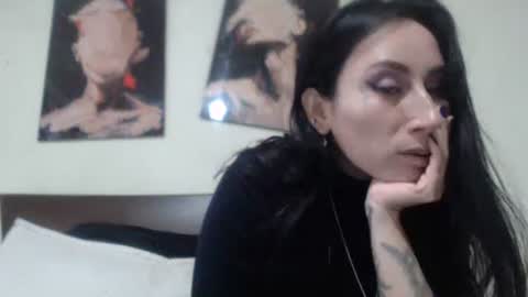 bella_luna34 online show from April 2026 03:47:02 PM