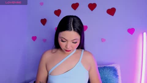 Snapshot of bella_manson_ chatting on February 2025 07:46:01 PM BELLA online show from February 2025 07:46:01 PM