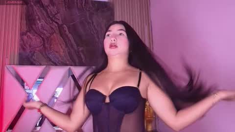 Snapshot of bella_martini_ chatting on February 2026 12:25:01 PM bella_martini_ online show from February 2026 12:25:01 PM