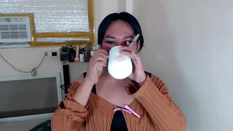 Snapshot of bella_ngo chatting on July 2026 05:09:02 AM bella_ngo online show from July 2026 05:09:02 AM