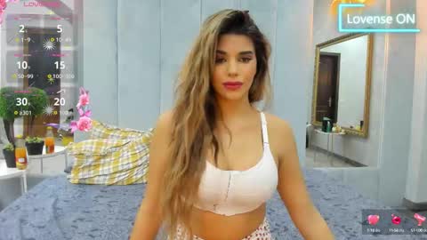bella_posh online show from October 2025 07:06:01 AM