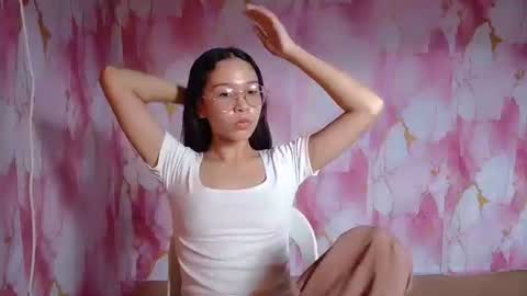 Snapshot of bella_saero chatting on May 2026 06:32:01 AM bella online show from May 2026 06:32:01 AM