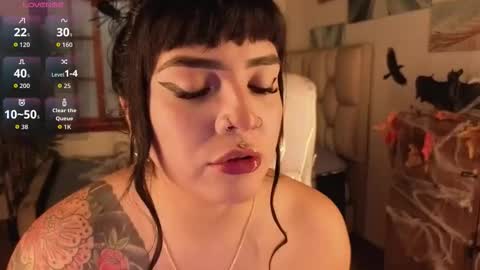 Bella  online show from October 2025 07:58:01 PM