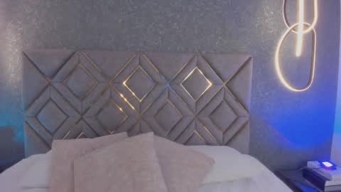 Cris online show from February 2026 07:34:02 PM