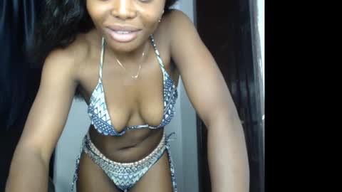 Snapshot of bellababy6 chatting on October 2025 08:20:02 PM bella online show from October 2025 08:20:02 PM