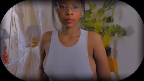 Snapshot of bellablakes18 chatting on September 2025 02:13:02 AM Bellah Blakes-Sarah Scrumptious Lee online show from September 2025 02:13:02 AM
