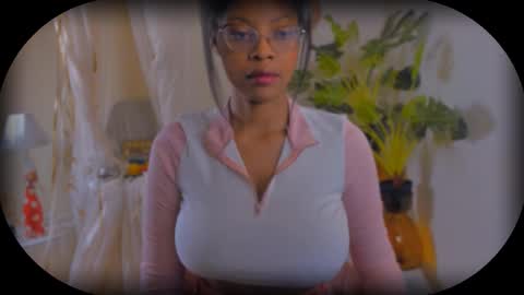 Bellah Blakes-Sarah Scrumptious Lee online show from October 2025 03:26:02 AM