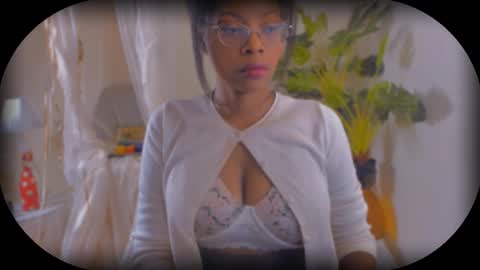 Bellah Blakes-Sarah Scrumptious Lee online show from October 2025 10:58:02 AM