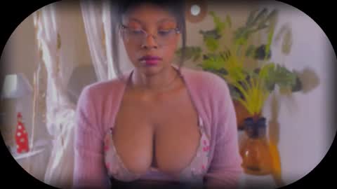 Bellah Blakes-Sarah Scrumptious Lee online show from October 2025 03:38:02 PM