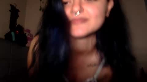 Snapshot of bellablue222 chatting on February 2025 06:04:01 AM bellablue online show from February 2025 06:04:01 AM