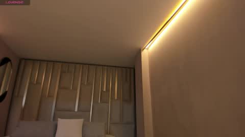  Bella C  online show from March 2026 06:03:02 PM