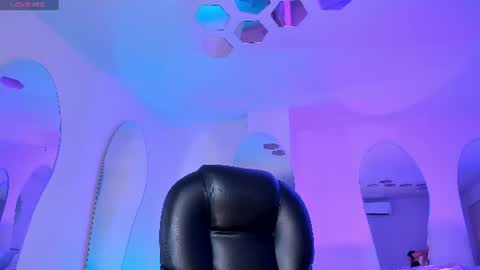 Bella C  online show from July 2026 07:49:01 PM