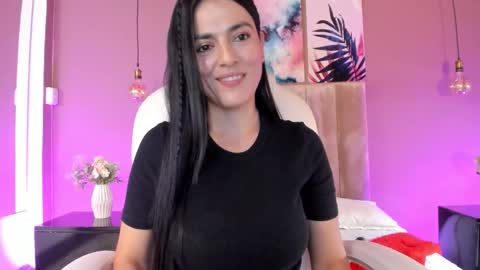 Bella Clair online show from November 2025 02:49:02 PM