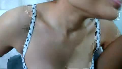 bellacrystall online show from July 2026 02:03:02 PM