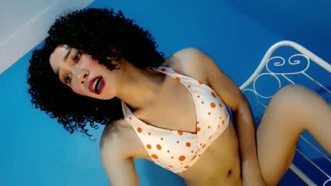 Bella rowt online show from February 2025 09:26:02 AM