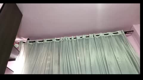 Snapshot of bellah_rose_squirt chatting on February 2025 08:30:01 PM Bella online show from February 2025 08:30:01 PM