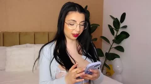 Snapshot of bellahere chatting on May 2026 06:54:01 AM Diana online show from May 2026 06:54:01 AM