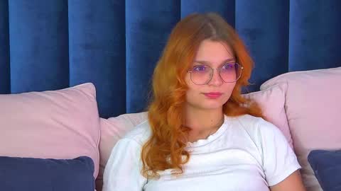 BellaMarebelle online show from September 2025 04:38:02 AM