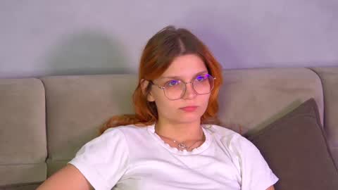 BellaMarebelle online show from September 2025 04:34:01 PM