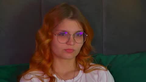 BellaMarebelle online show from October 2025 04:22:01 AM