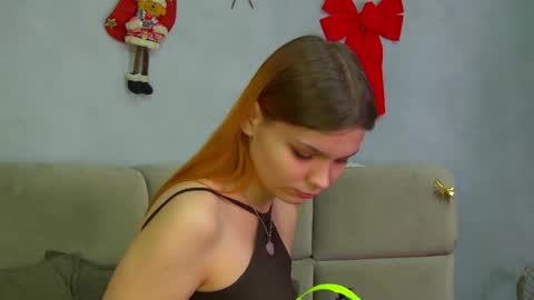 BellaMarebelle online show from December 2025 04:09:01 AM