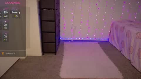 Bella Monroe online show from December 2025 04:53:01 AM