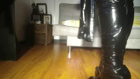 Camille  online show from January 2025 01:20:01 AM