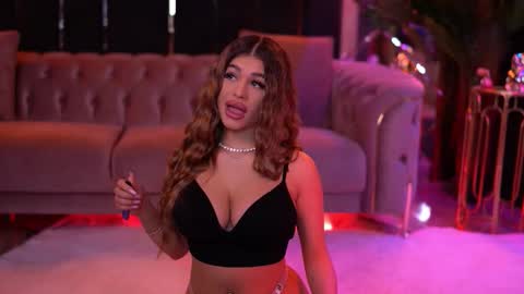 Bella online show from February 2026 06:49:02 PM