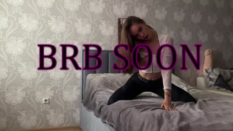 bellaparker_ online show from December 2024 10:49:01 AM