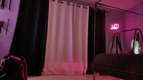 Bellaskeykeeper online show from February 2026 08:12:02 AM