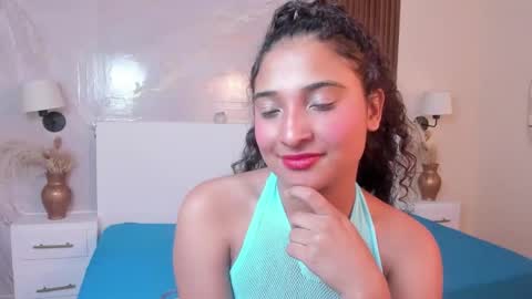 Bella online show from September 2025 12:28:01 PM