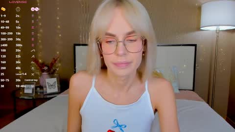 Bella online show from April 2026 01:05:01 AM