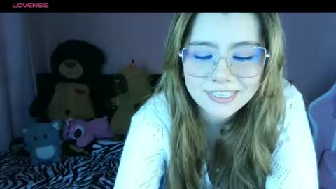 Snapshot of bellatrix_colen chatting on July 2026 02:56:02 PM Aleja online show from July 2026 02:56:02 PM