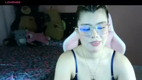 Snapshot of bellatrix_colen chatting on July 2026 04:05:01 AM Aleja online show from July 2026 04:05:01 AM