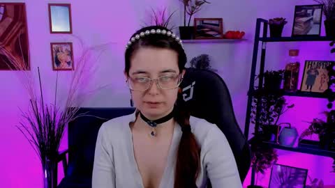 Bella. Ntmu online show from January 2025 05:13:02 PM