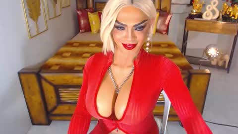Snapshot of bellatrixxhuckerts chatting on January 2025 09:19:02 PM B E L L A T R I X online show from January 2025 09:19:02 PM