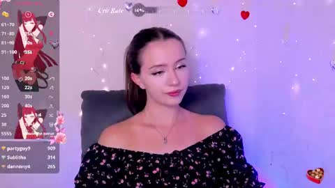 Snapshot of bellavelure66 chatting on July 2026 01:32:02 AM bella online show from July 2026 01:32:02 AM
