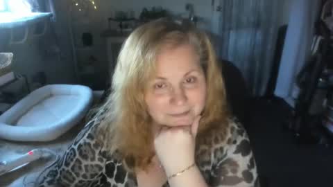 Bellavoca online show from November 2025 12:33:02 PM