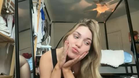 Bella 3 online show from April 2026 07:09:02 PM