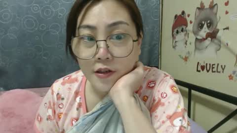 Bella online show from February 2025 09:02:01 PM