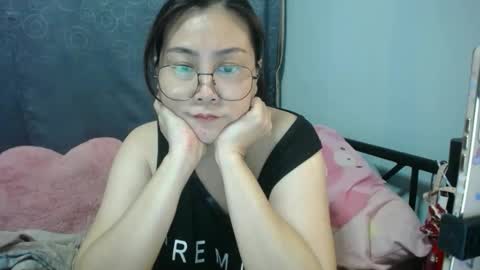 Bella online show from March 2026 10:02:02 PM