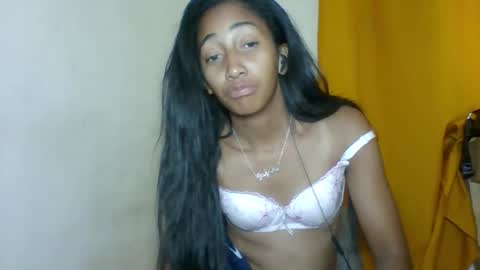 Snapshot of belle_annah chatting on April 2026 05:59:01 PM belle_annah online show from April 2026 05:59:01 PM