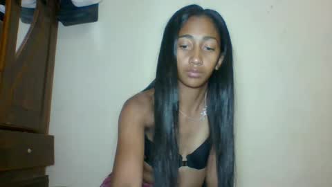 Snapshot of belle_annah chatting on April 2026 04:59:02 PM belle_annah online show from April 2026 04:59:02 PM